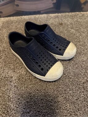 Native Kids Slip-On Sneakers in Navy and White